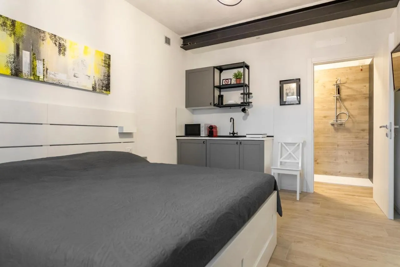Verona Urban Apartment Italy